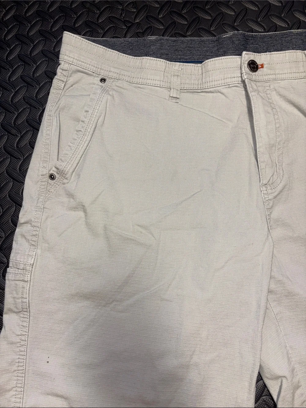 Men's Casual Cotton Shorts - Light Beige